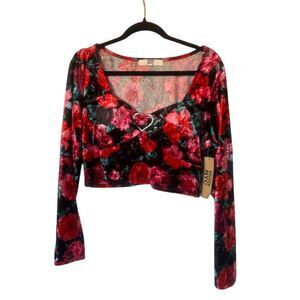 Madden NYC Junior's 2XL Velvet Cropped Top Floral Rhinestone Heart